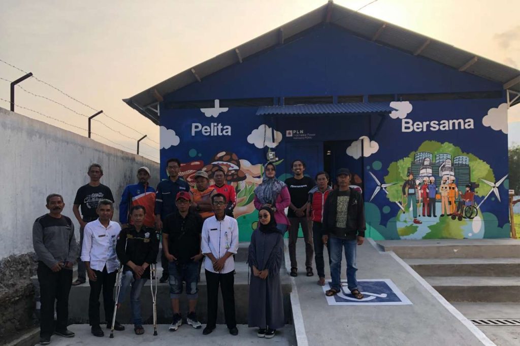 Kerjasama dengan PLN Indonesia Power Kamojang untuk mengembangkan kumbung jamur pintar berbasis IoT yang digunakan oleh komunitas disabilitas